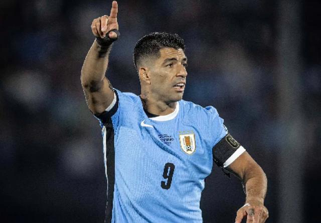 开云官网-凌空抽射中柱 苏亚雷斯国家队告别赛差进球和胜利