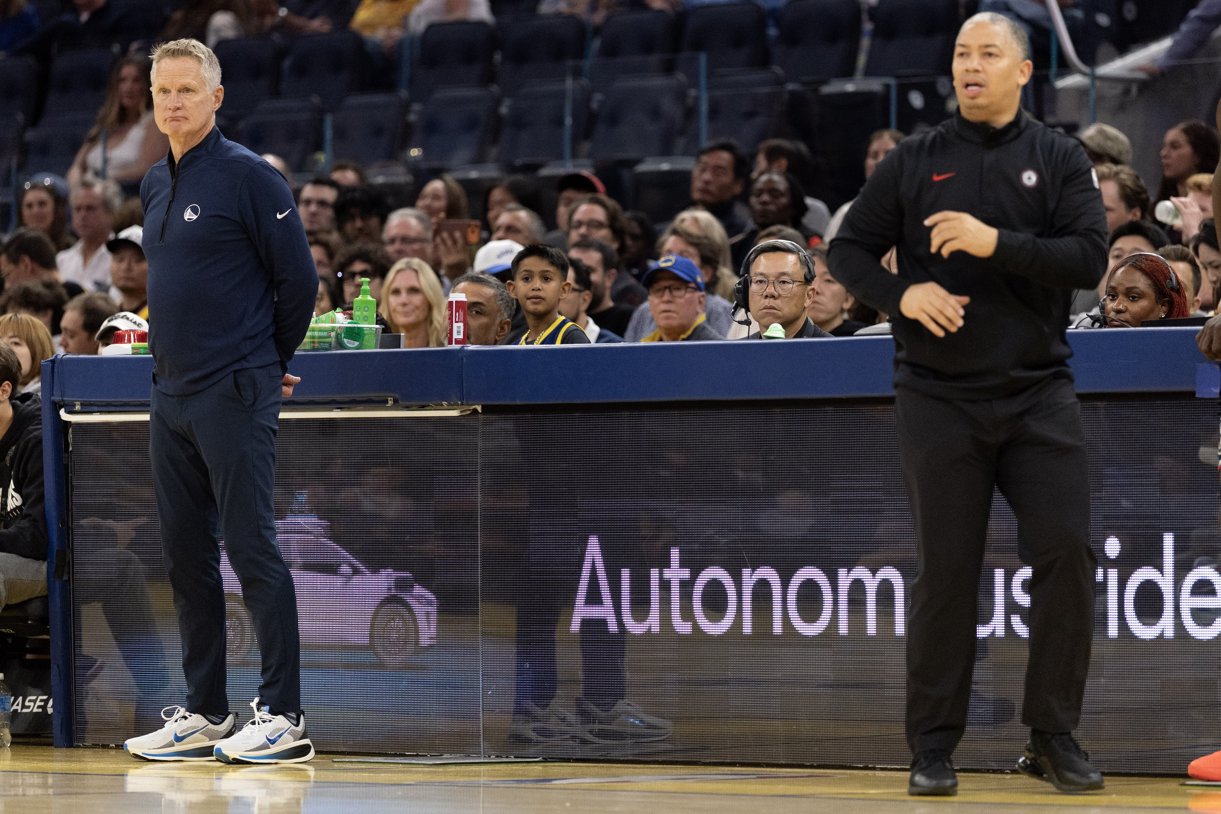 kaiyun-科尔：卢是顶级教练 他最厉害的一点就是坚守战术 稳住球员心态